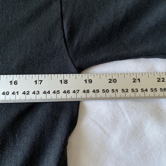 Hanes Women's Black Angry Snowman Print Tee Size Medium - Picture 7 of 9